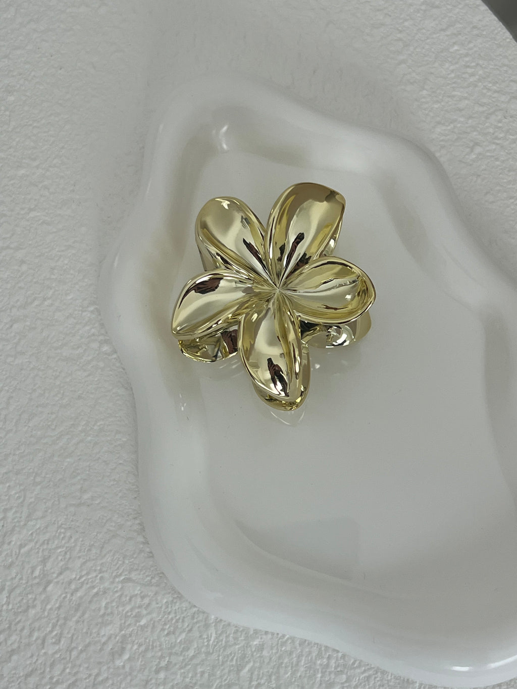 Gold luxe hair clip