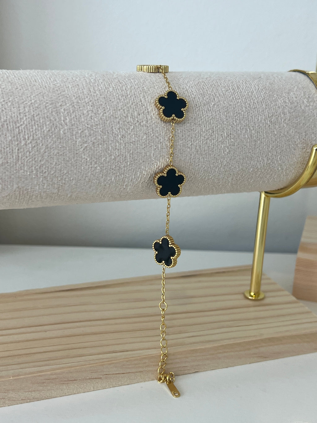 Ellie Clover Bracelet - Black