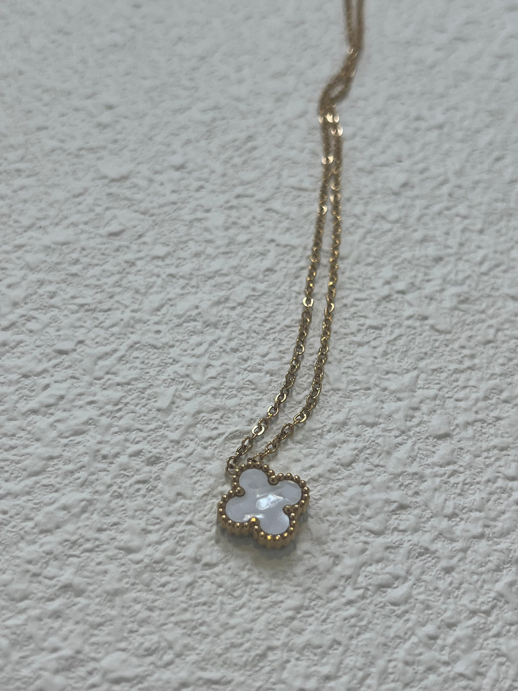 Avani Clover Necklace - White