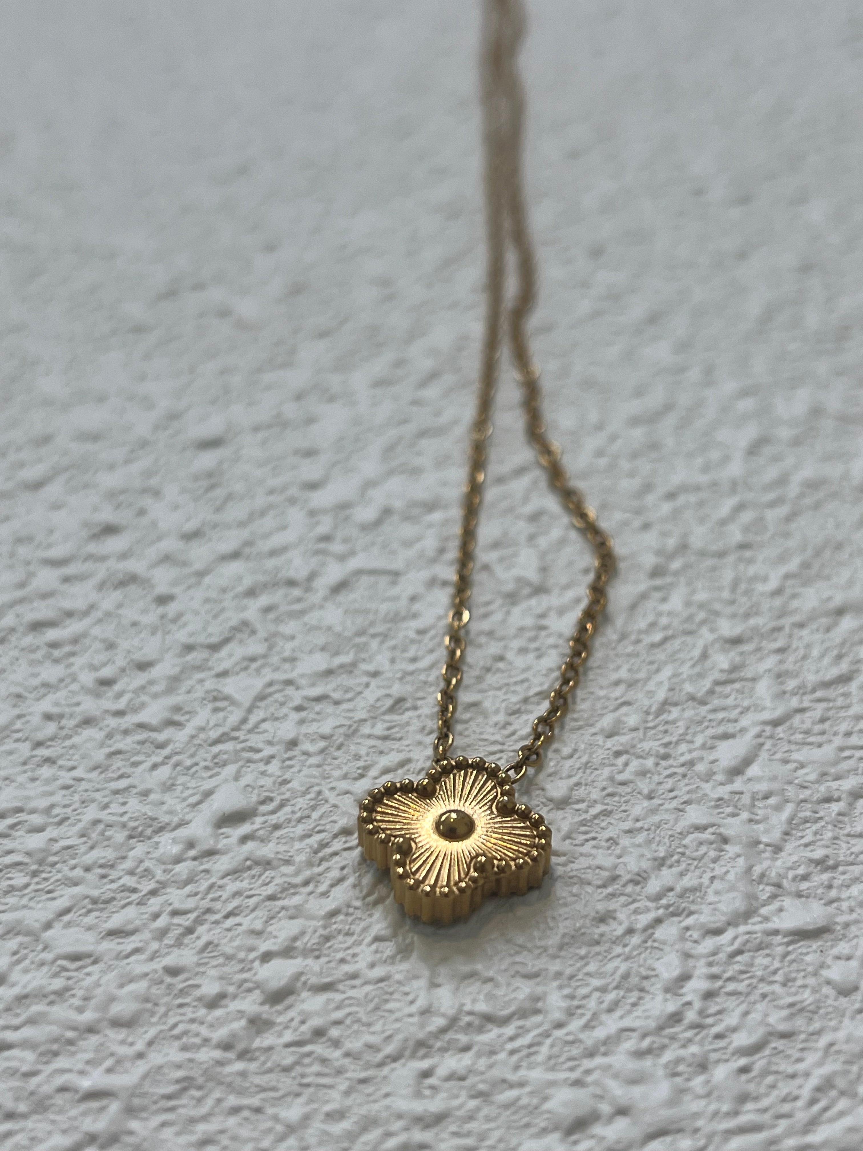 Avani Clover Necklace - Gold