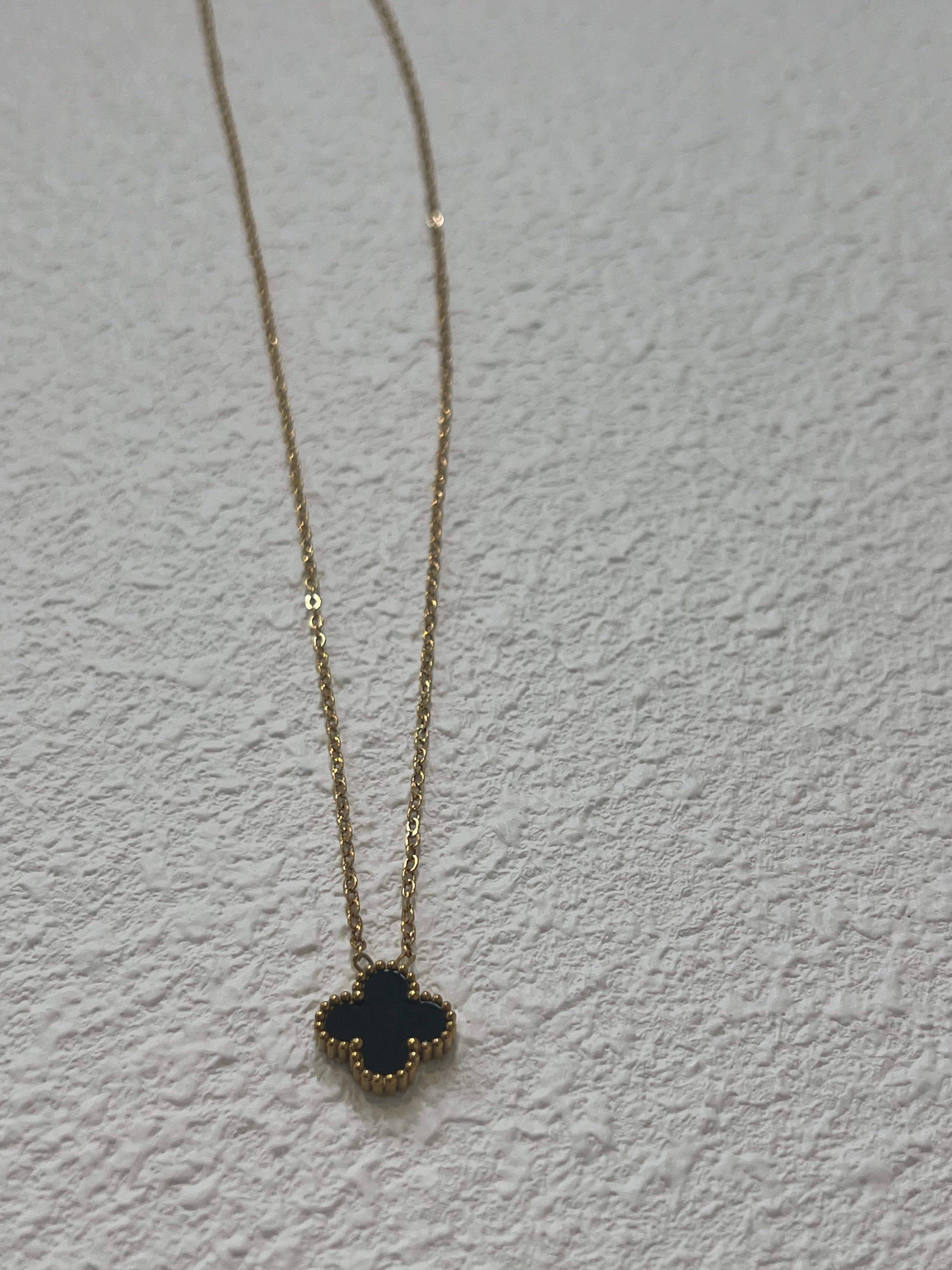 Avani Clover Necklace - Black